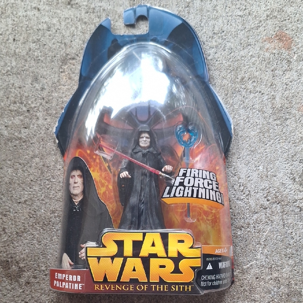 Star Wars Episode III Emperor Palpatine Figure - New/Mint Collectible